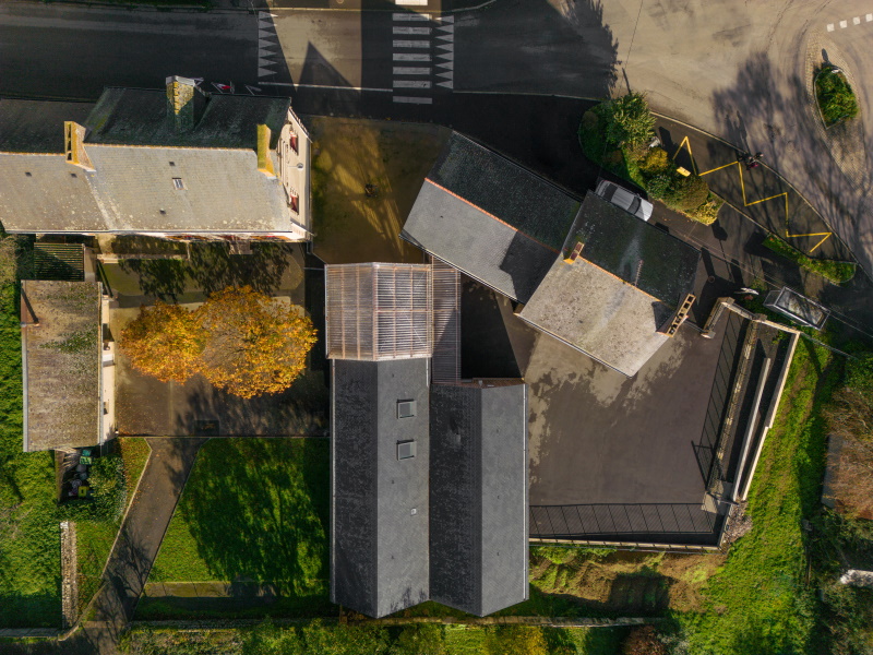 2212-Ecole-Loom architectes-Mouais-F.Dantart-Non libre de droits-Drone-1